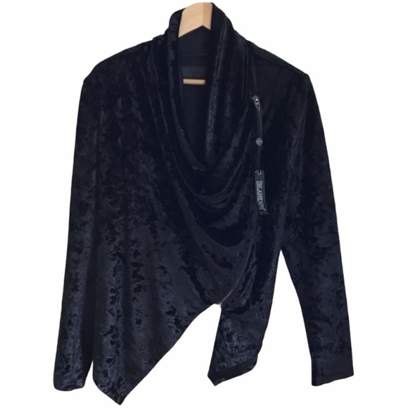 XS BLANKNYC BLACK VELVET ASYMMETRICAL JACKET NWOT - Picture 5 of 8